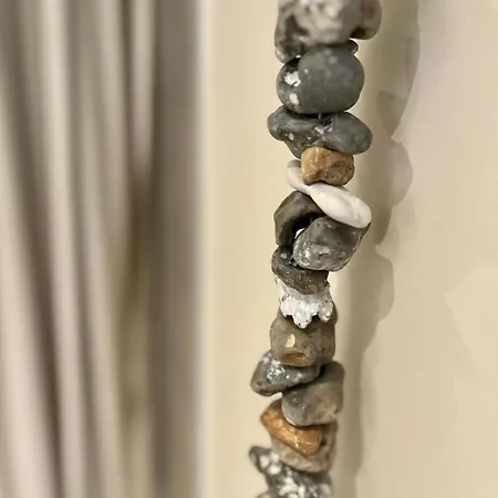 بيت للعطل Unique Architect-designed House Near The *